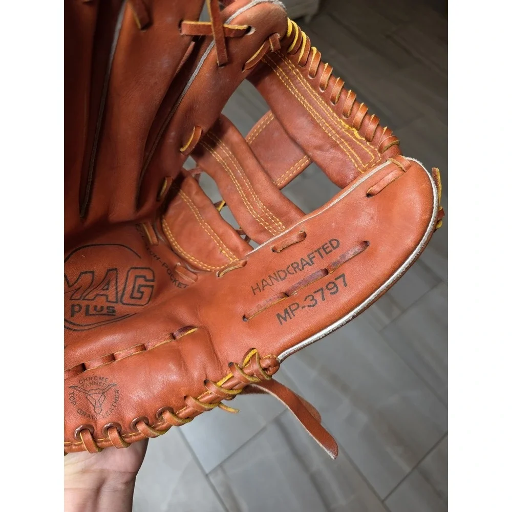 Mag Plus Mp3797 Cow Hide Adult Baseball‎ Glove Right Handed Player D1